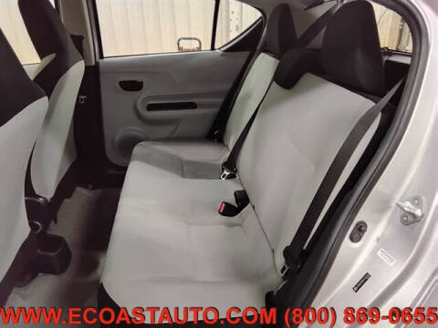 2014 Toyota Prius c Three