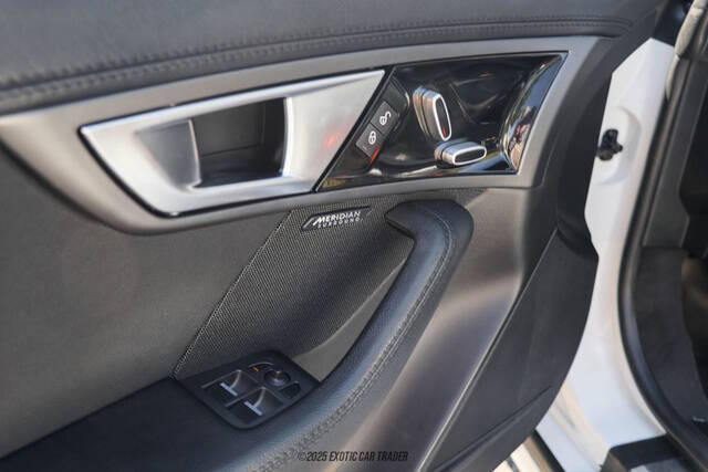 2017 Jaguar F-TYPE Premium