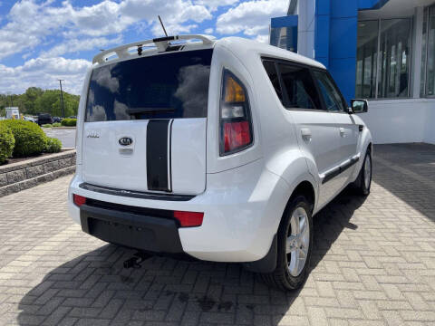 2010 Kia Soul +