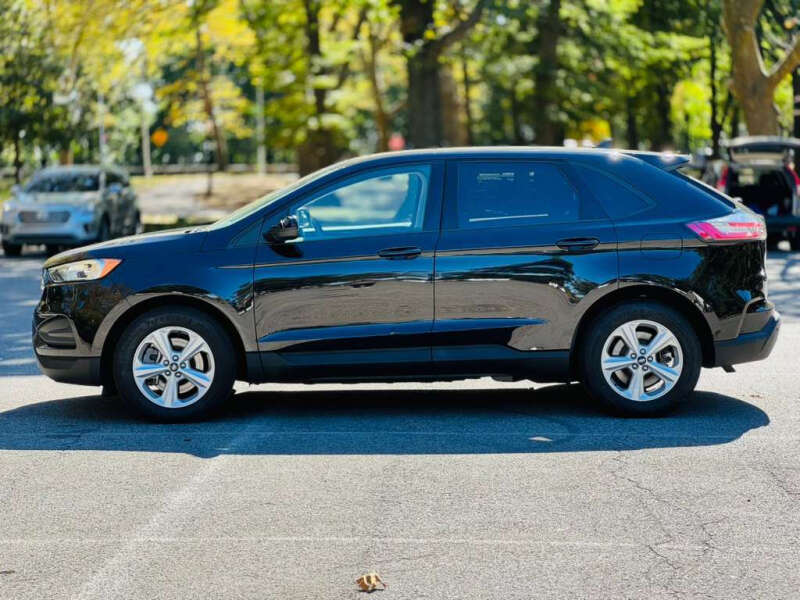 2021 Ford Edge SE