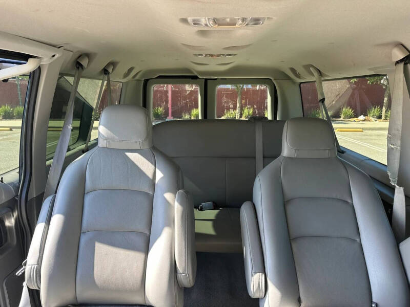 2013 Ford E-Series E-150 XLT