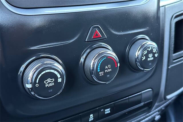 2024 RAM 1500 Classic SLT