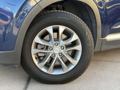 2019 Hyundai Santa Fe SE 2.4L