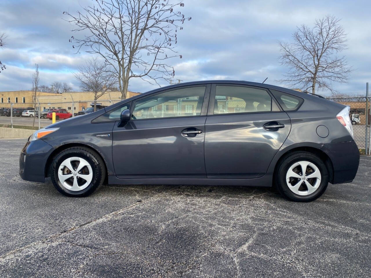 2015 Toyota Prius for sale at Ideal Cars LLC in Skokie, IL