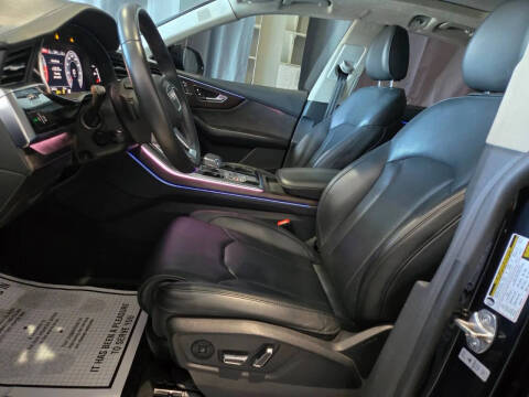 2020 Audi Q8 quattro Prestige 55 TFSI