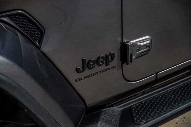 2024 Jeep Gladiator Sport
