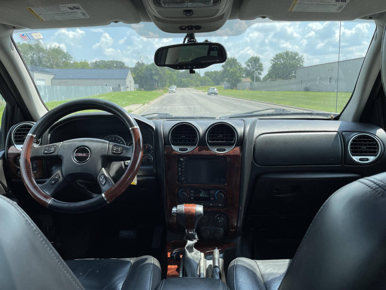 2005 GMC Envoy XL for sale at Twin Cities Auctions in Elk River, MN