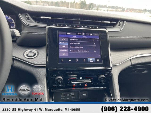 2023 Jeep Grand Cherokee L Laredo