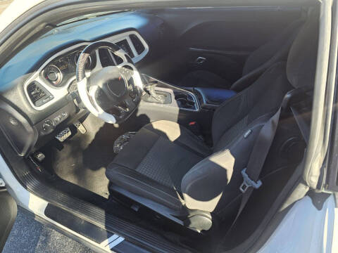 2015 Dodge Challenger SXT