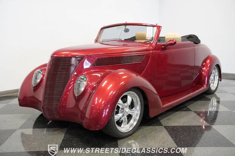 1937 Ford Cabriolet