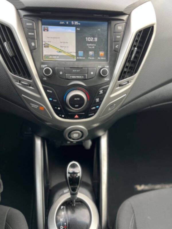 2017 Hyundai Veloster Value Edition