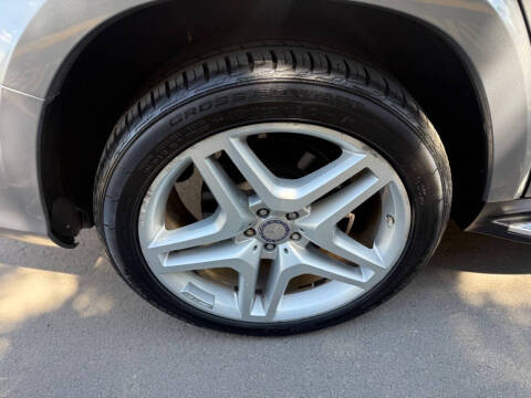 2014 Mercedes-Benz GL-Class GL 550 4MATIC