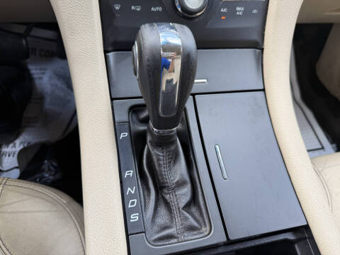 2015 Ford Taurus SEL