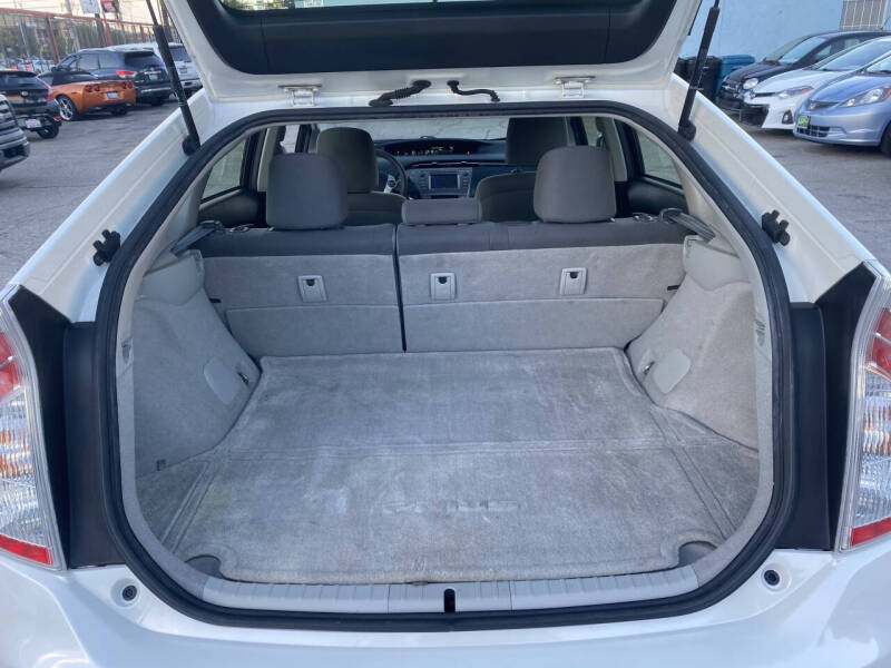 2013 Toyota Prius Two