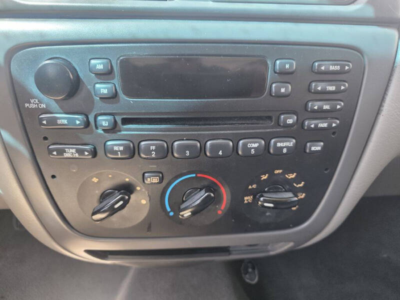 2003 Ford Taurus SES