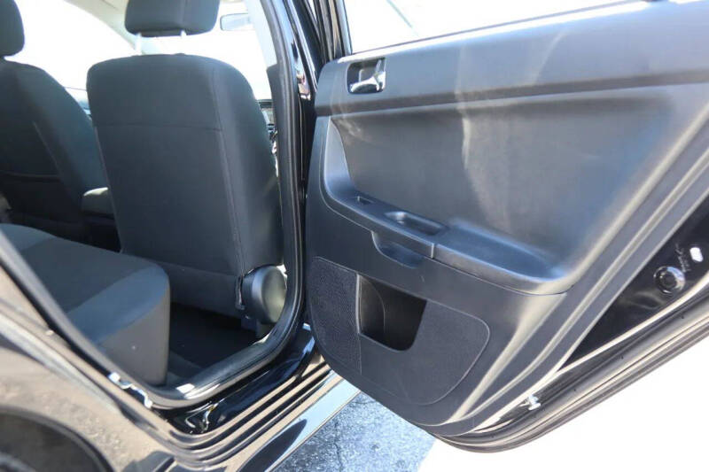 2017 Mitsubishi Lancer