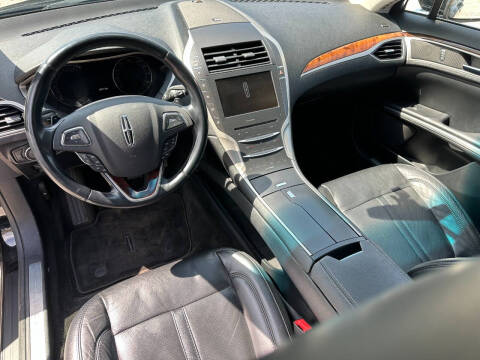 2016 Lincoln MKZ
