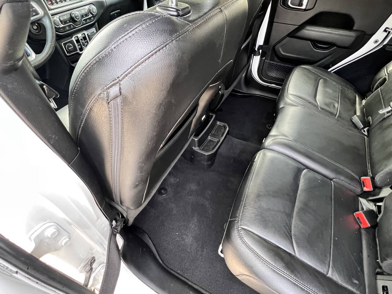 Used Car 2019 Jeep Wrangler Unlimited  Sahara Altitude 4x4 4dr Suv For Sale Under $30,000 In Austin, Texas