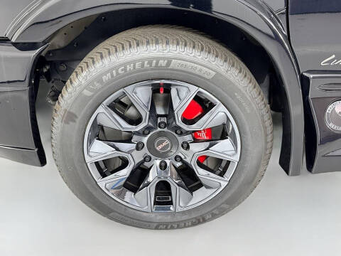 2025 GMC Savana 2500