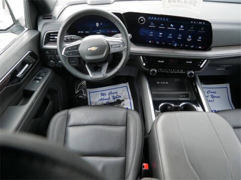 2025 Chevrolet Suburban LT