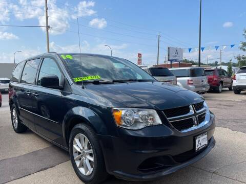 2014 Dodge Grand Caravan for sale at Apollo Auto Sales LLC in Sioux City IA