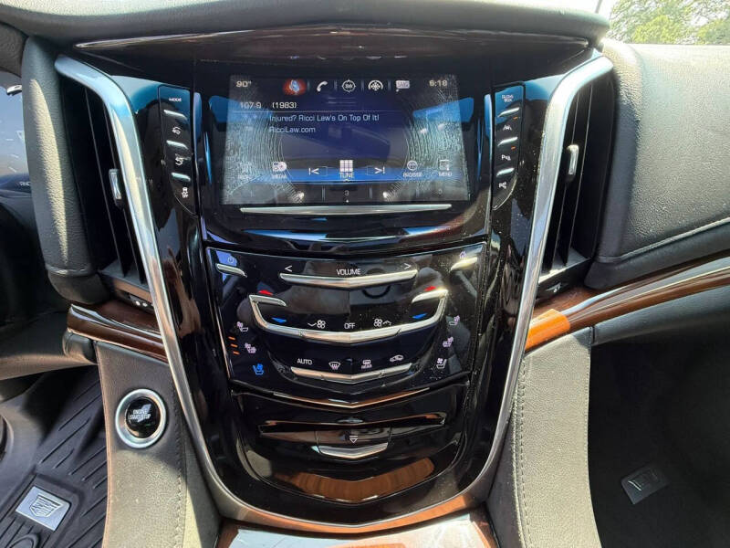 2018 Cadillac Escalade Premium Luxury