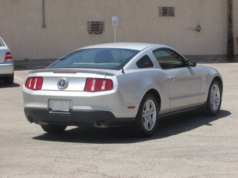 2012 Ford Mustang V6 Premium