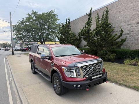 2017 Nissan Titan Platinum Reserve