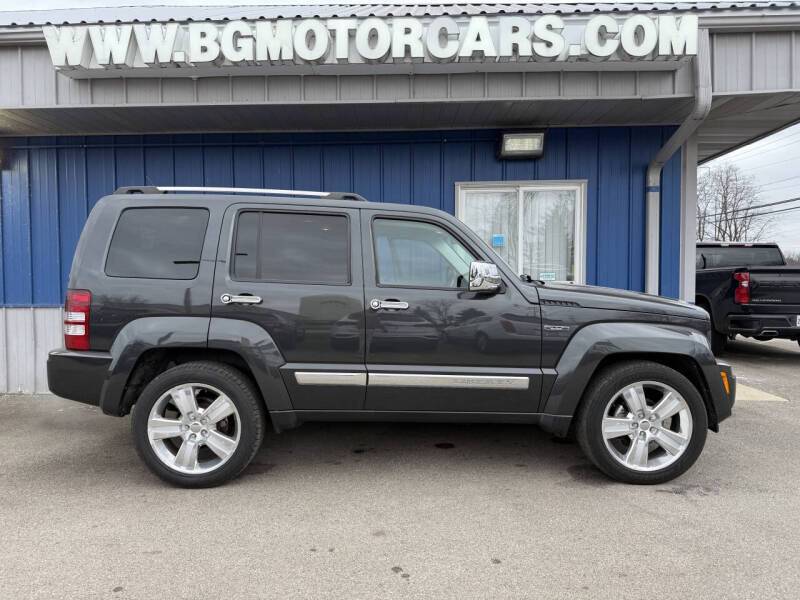 2011 Jeep Liberty Sport photo 1