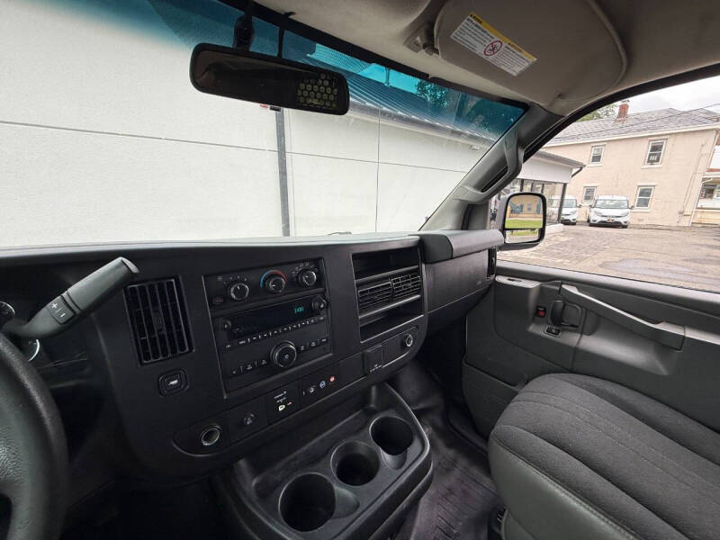 2020 GMC Savana 2500