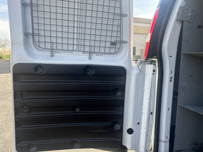 2023 GMC Savana 2500