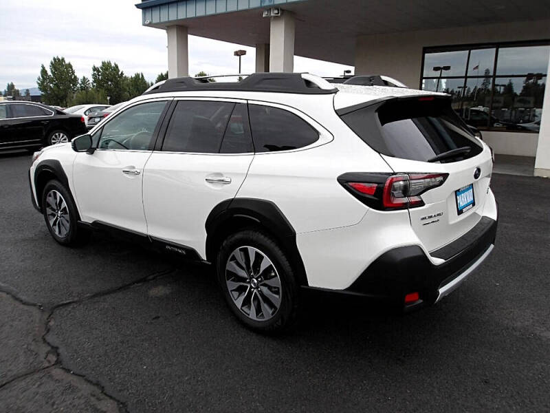 2023 Subaru Outback Touring