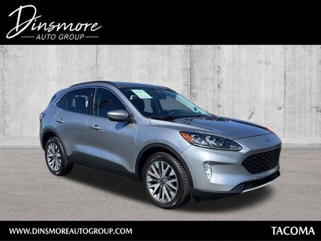 2022 Ford Escape Titanium's photo