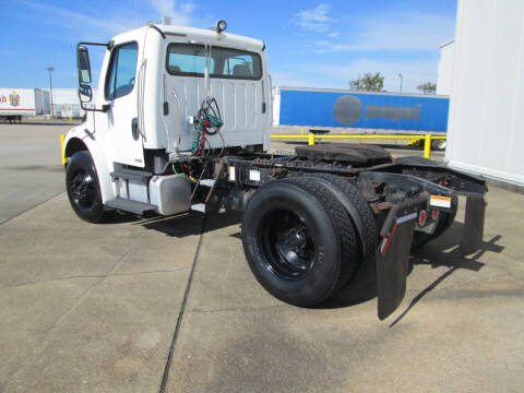 2005 Freightliner Business class M2