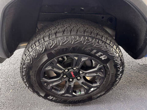 2025 GMC Canyon Elevation