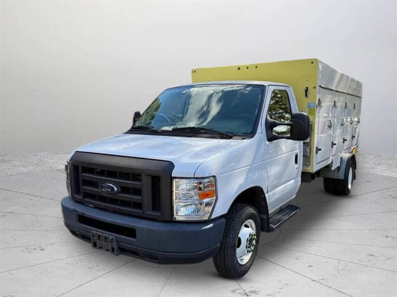 2017 Ford E-Series E-450 SD