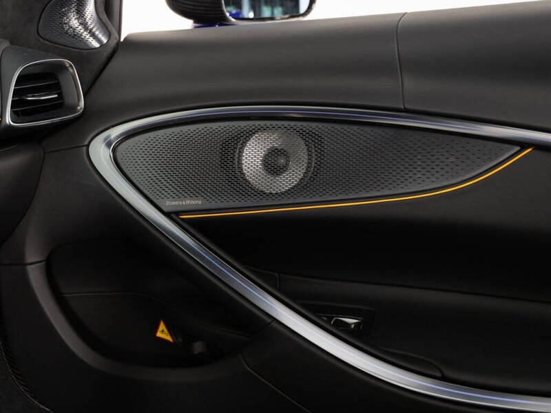 2025 McLaren Artura Spider