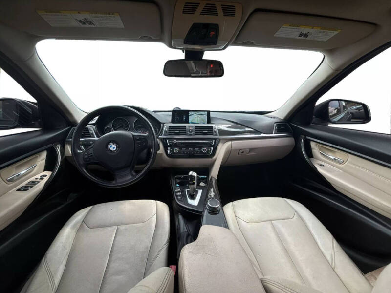 2017 BMW 3 Series 320i xDrive