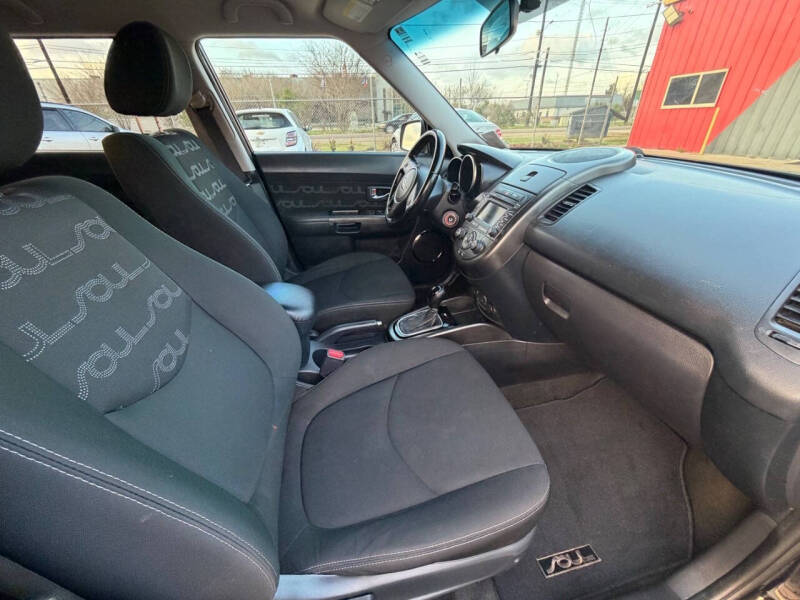 2013 Kia Soul +