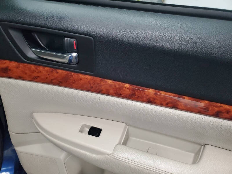 2010 Subaru Legacy 2.5i Limited