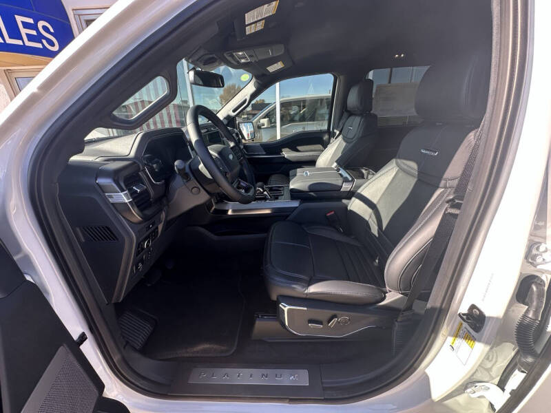 2025 Ford F-150 Platinum