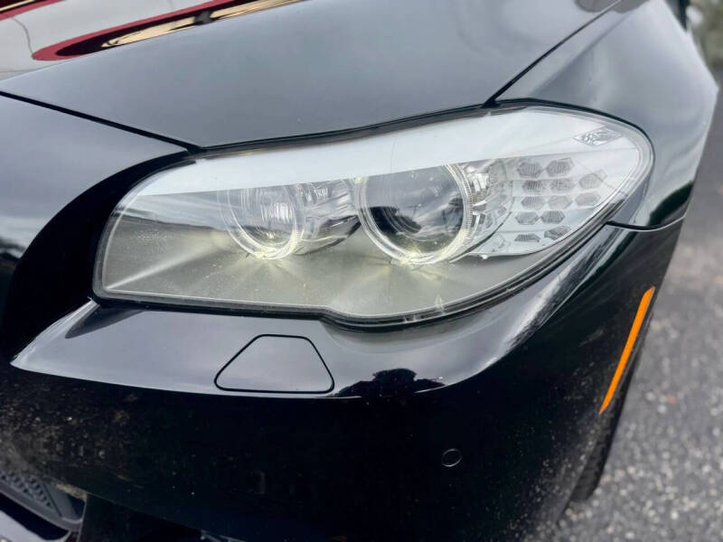 2012 BMW 5 Series 550i xDrive