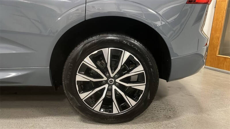 2023 Volvo XC60 B5 Core