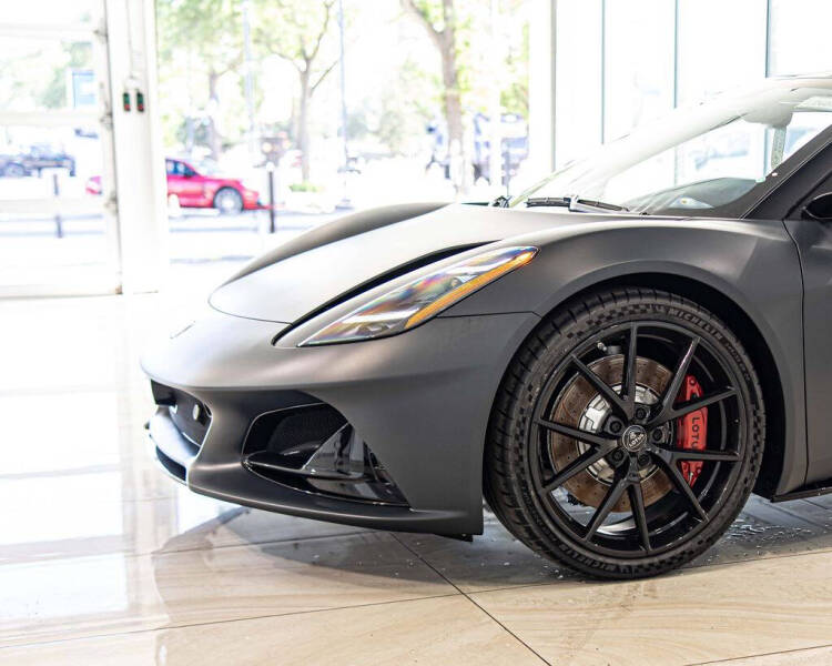 2026 Lotus Emira V6 SE