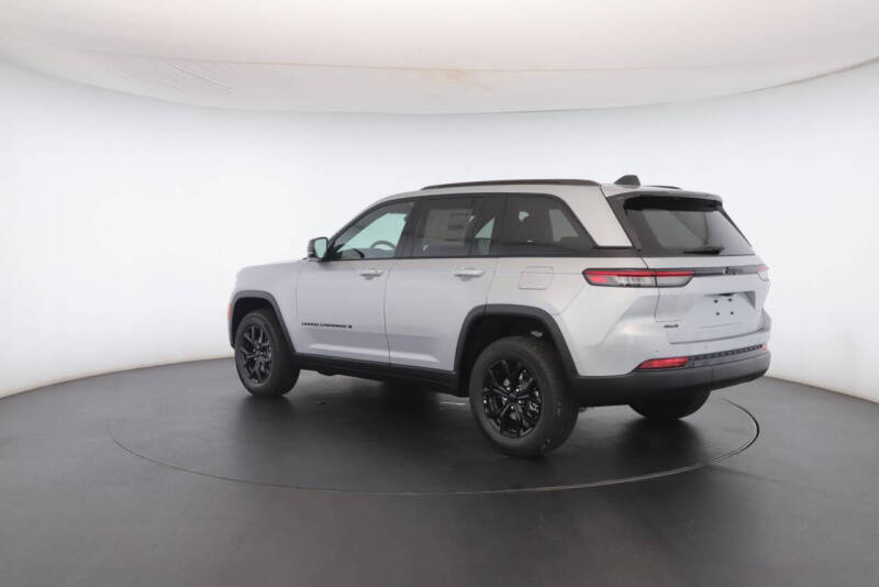2025 Jeep Grand Cherokee Altitude X