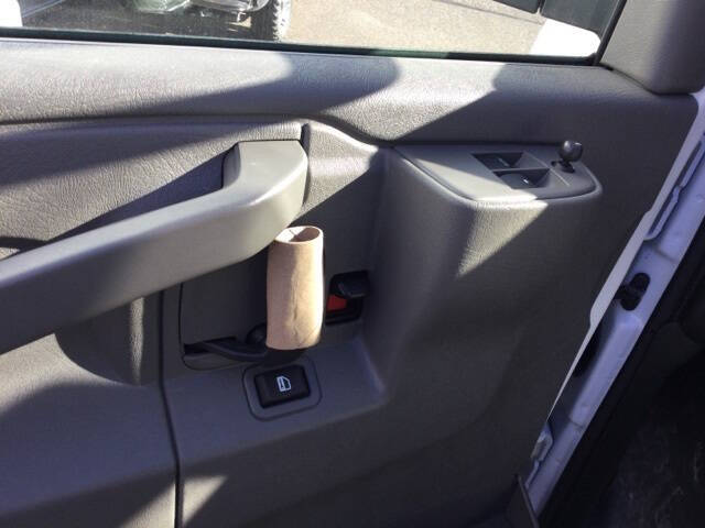 2025 Chevrolet Express 3500