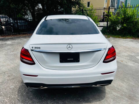 2019 Mercedes-Benz E-Class E 300