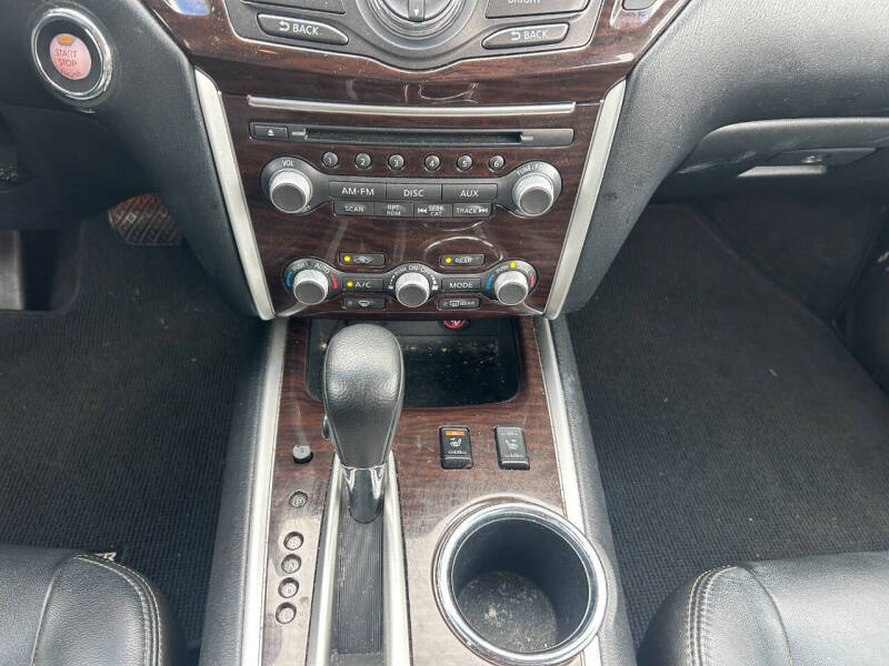2013 Nissan Pathfinder SL