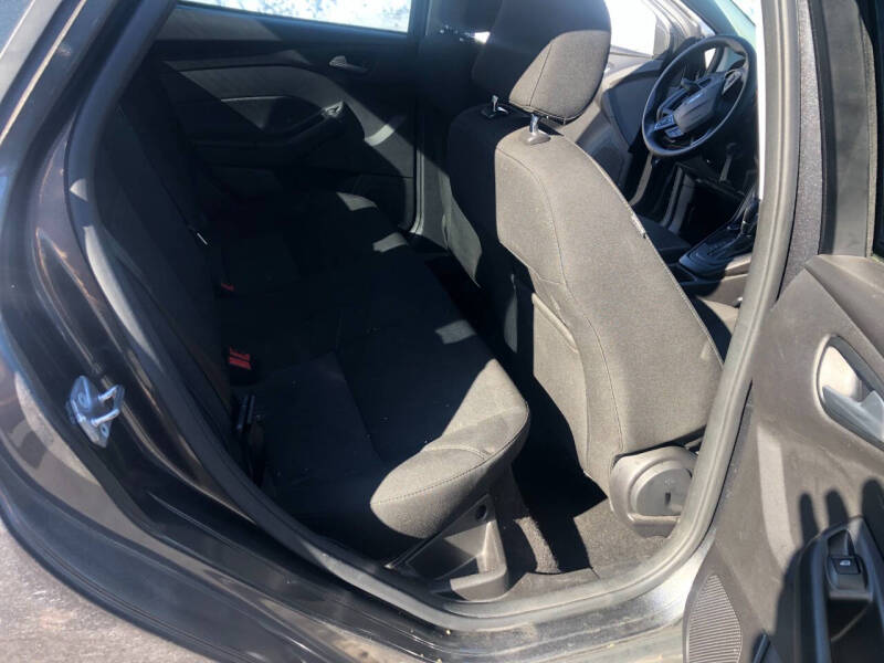 2017 Ford Focus SE