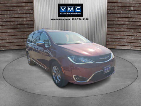 2019 Chrysler Pacifica for sale at Victory Motor Company in Conroe TX